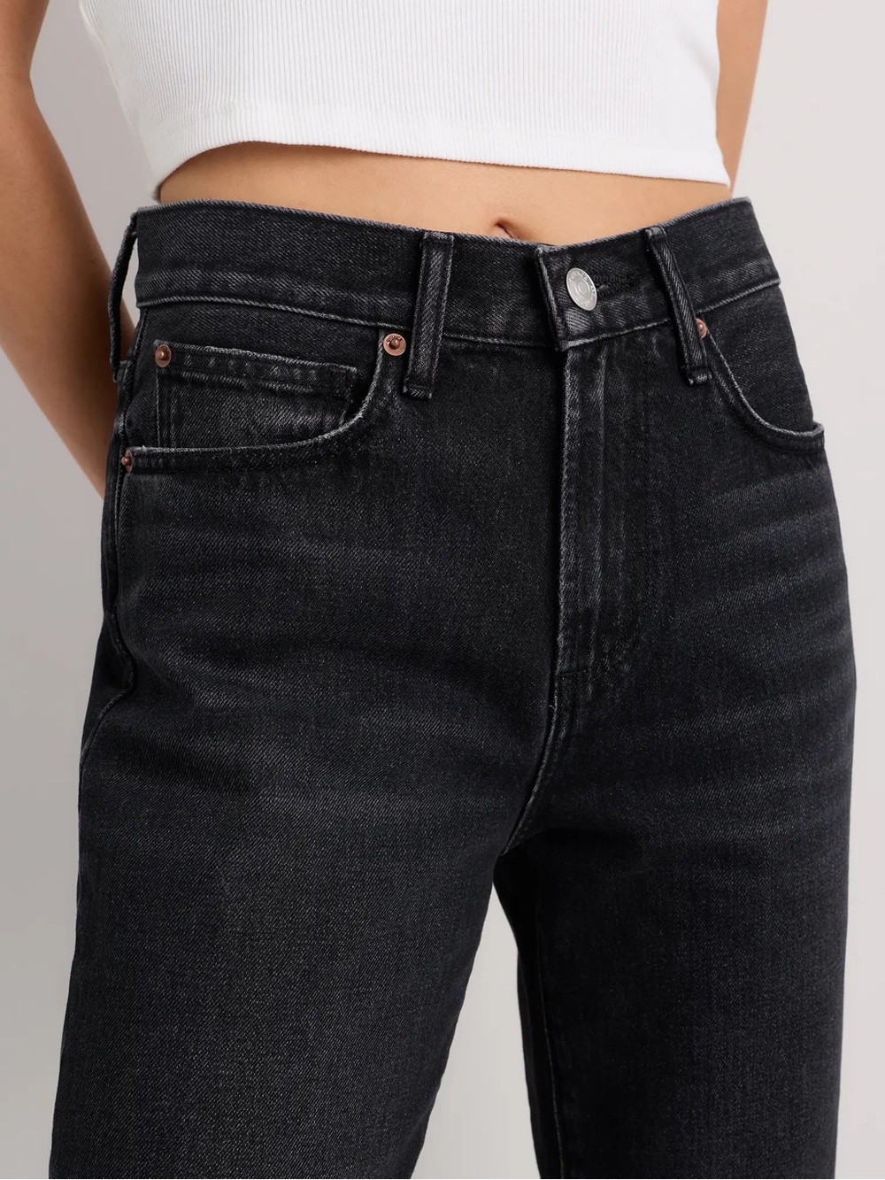 Quince Bella Rigid Straight Jeans in Graphite Black - Picture 4 of 12